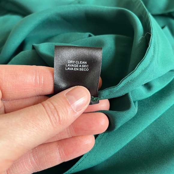 Badgley Mischka Georgette Cascading Emerald Ruffle Gown, High-low Hem, Size 10 - Picture 4 of 11